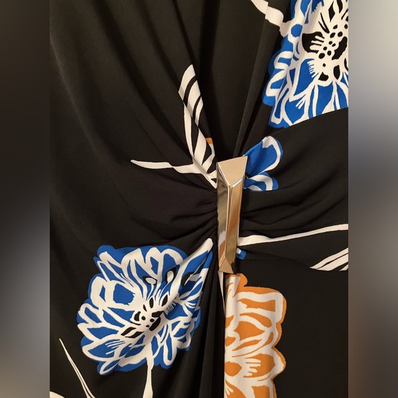 Calvin Klein Sleeveless Dress, Sz. 6, Black w/ Flower Print, Faux Wrap Dress - Picture 4 of 14